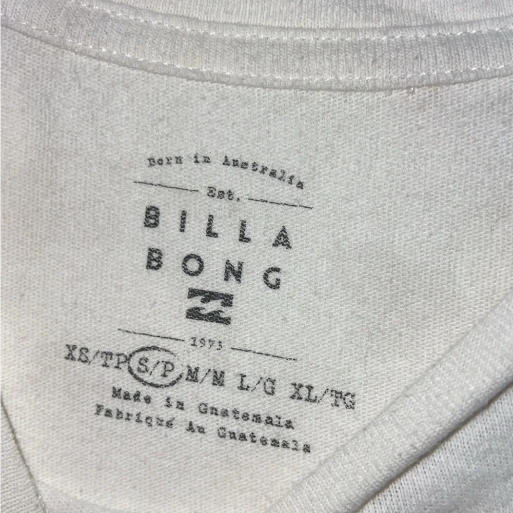 Billabong Cream Tee with Tiger and Floral Design - Picture 2 of 6